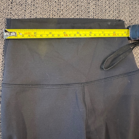 Lululemon black leggings size 00 - Picture 4 of 5